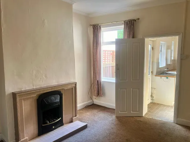 Branston Road, Burton-on-Trent, DE14, photo 3