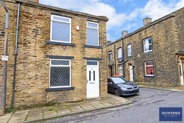 Chapel Street, Denholme, Bradford, BD13, photo 1