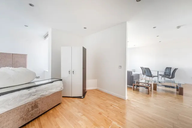 48 Carnegie House, 21 Peterborough Road, Harrow, photo 1