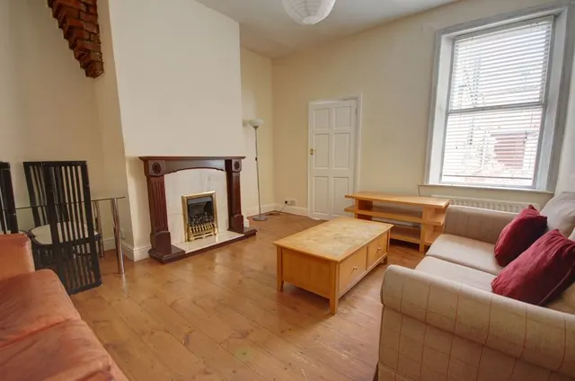 Newcastle Upon Tyne NE2 3HN, NE2, photo 2