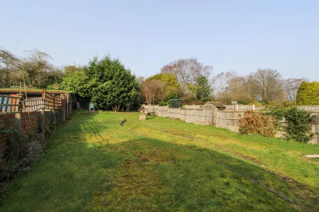 Photo 2 — Queslett Road East, Sutton Coldfield, Sutton Coldfield, B74 2EX