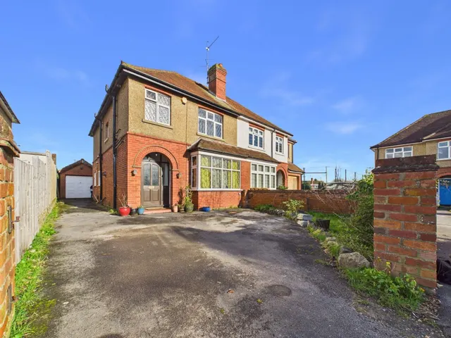 Wendover Way, Tilehurst, RG30, photo 1