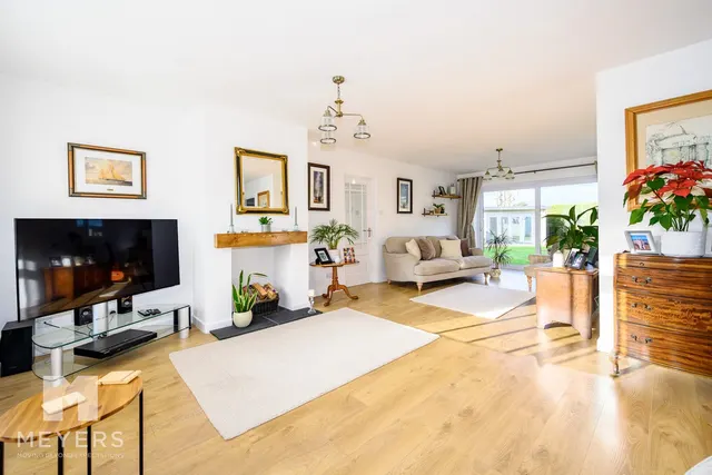 Conifer Close, St. Leonards, BH24, photo 2