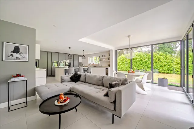 Photo 2 — Rudd Hall Rise, Camberley, Surrey, GU15 2JZ