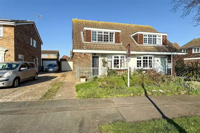 Littlehampton, BN17, photo 1