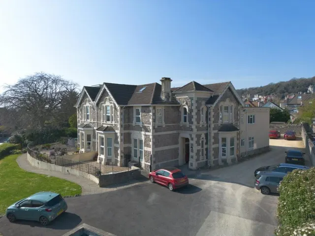 Kew Road, Weston-Super-Mare, BS23, photo 3