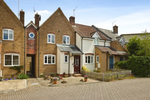 Willis Hay, Sherborne, photo 1