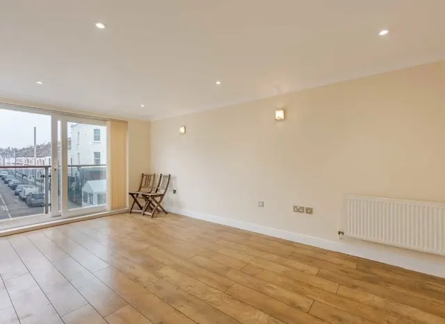 Lavender Hill, Battersea, SW11, photo 1