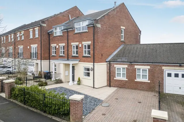 Hutton Gate, Harrogate, photo 1