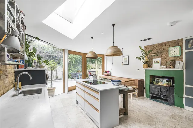 Roskell Road, Putney, SW15, photo 1