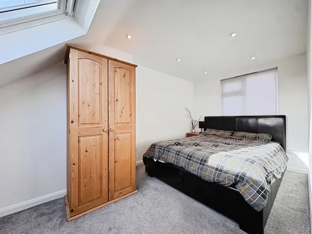 Haig Road, Aldershot, GU12, photo 3