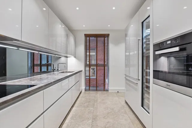Logan Place, London, W8, photo 3