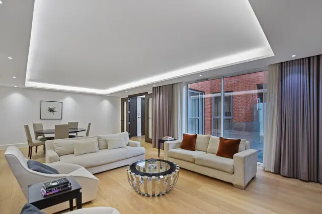 Logan Place, London, W8, photo 1