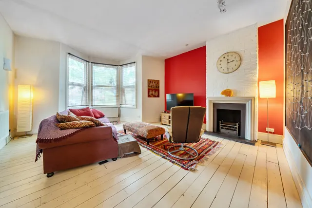 Photo 2 — 269 Acton Lane, London