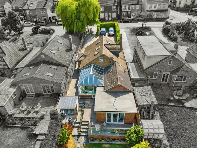 Photo 2 — Brooks Lane, Whitwick