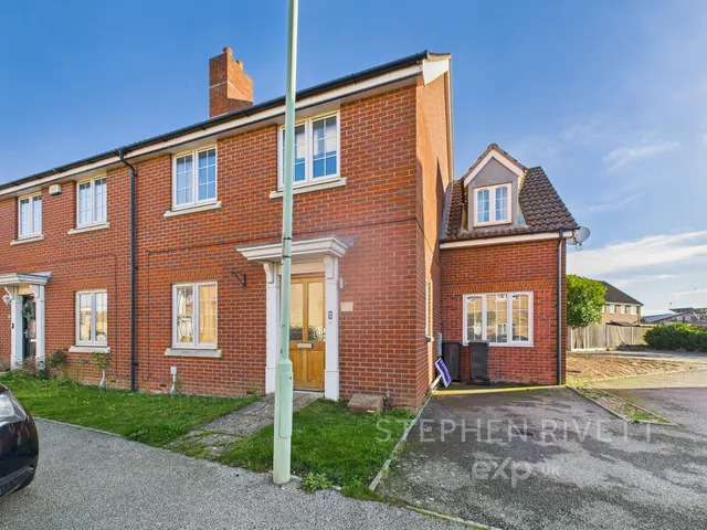 Harrier Way, Stowmarket, photo 1