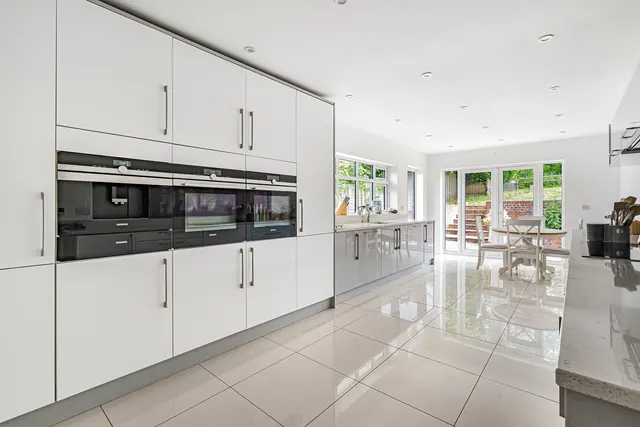 Kings Hill, Beech, GU34, photo 3