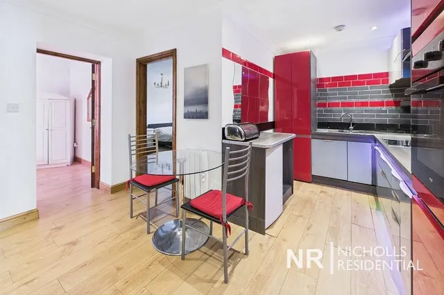 Worple Road, Epsom, KT18, photo 2