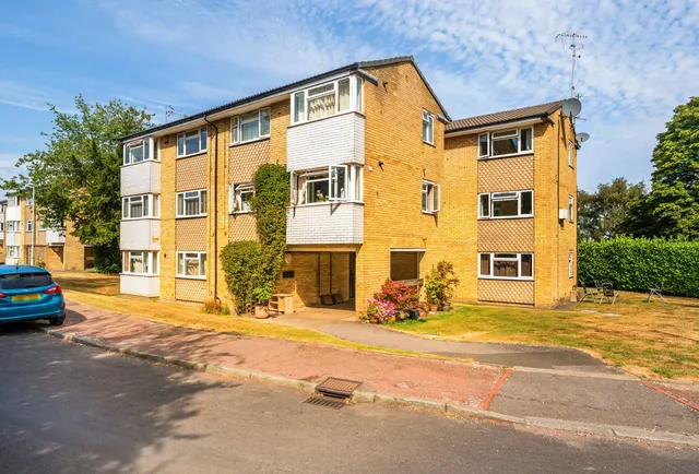Chenies Close, Tunbridge Wells, TN2 5LN, photo 1