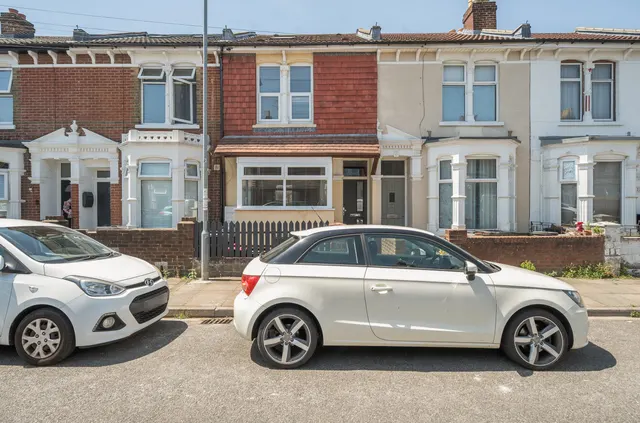 Burlington Road, Portsmouth, PO2, photo 1