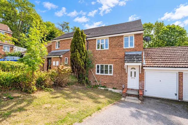 Alder Close, St. Leonards-On-Sea, photo 1