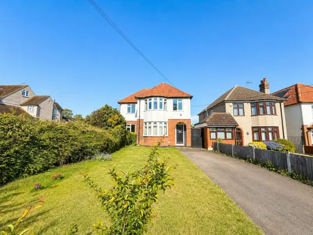 Beehive Lane, Chelmsford, Essex, CM2, photo 1