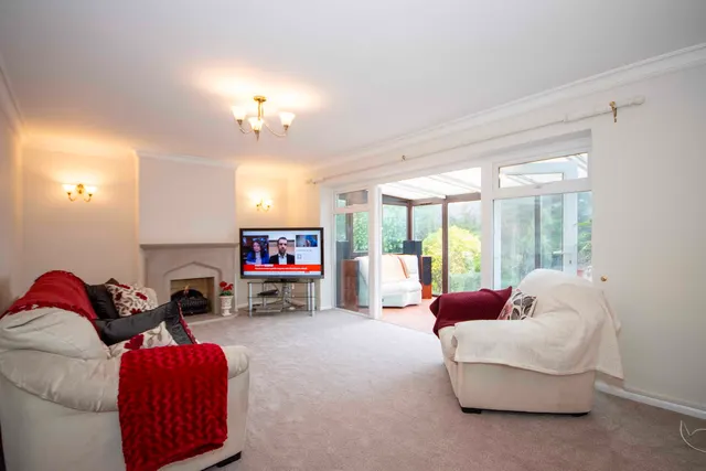 Furze View, Chorleywood, WD3, photo 3