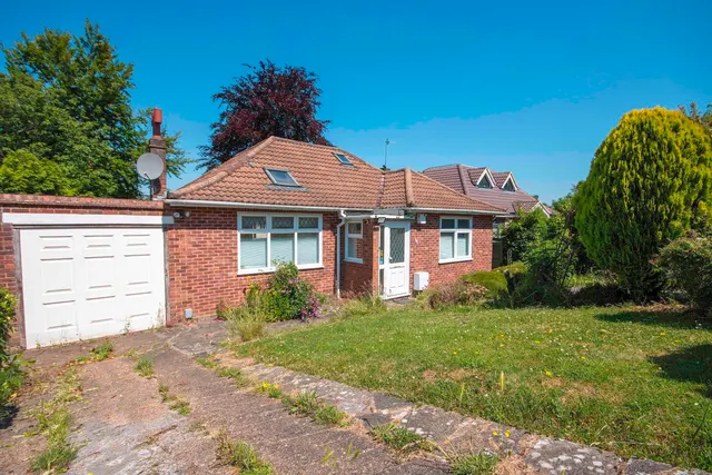 Furze View, Chorleywood, WD3, photo 1