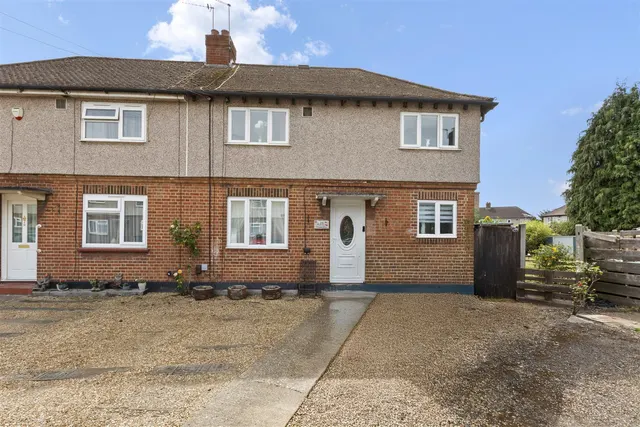 Thornton Close, West Drayton, photo 2