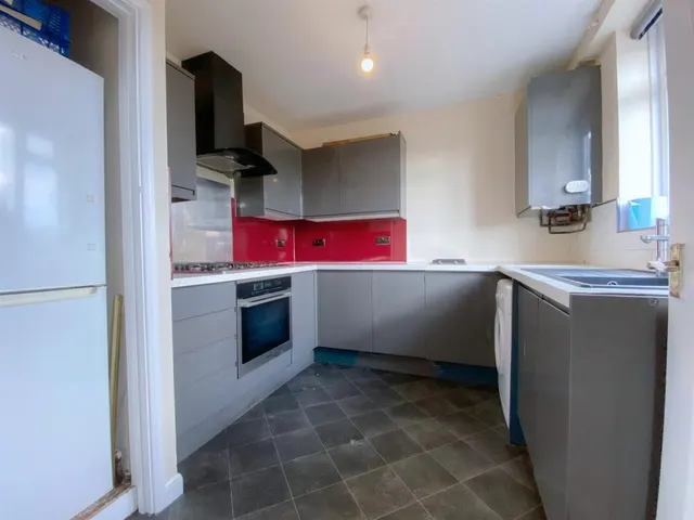 Dallow Road, Luton, LU1, photo 3