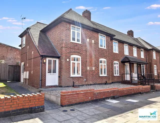 Upper Bond Street, Hinckley, photo 1