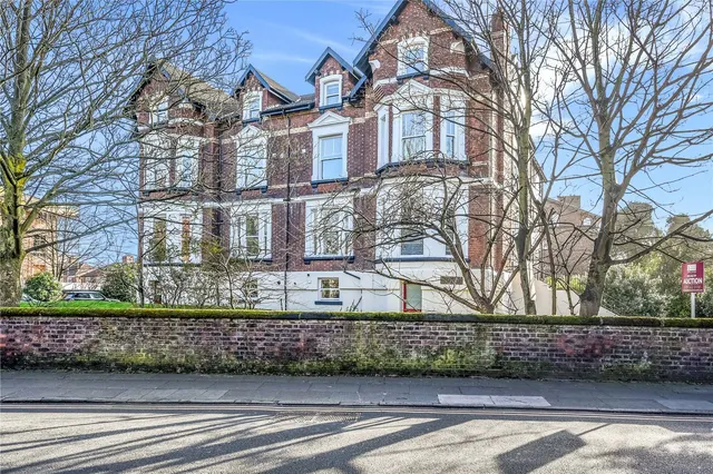 Bramhall Road, Liverpool, L22, photo 2