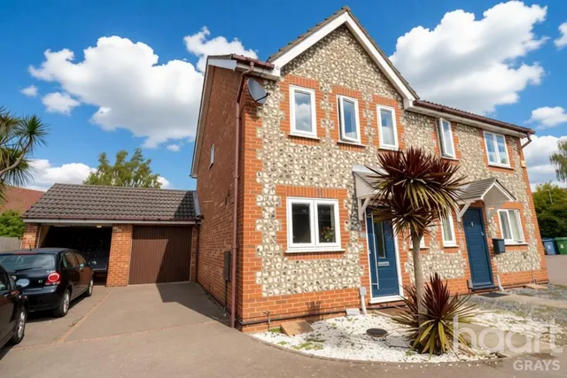 Stafford Close, Chafford Hundred, RM16, photo 2