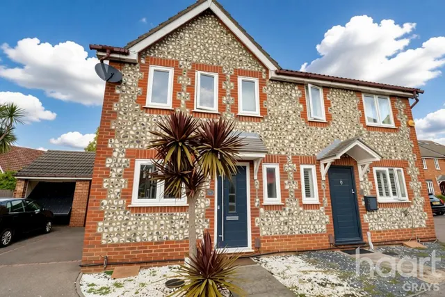 Stafford Close, Chafford Hundred, RM16, photo 1