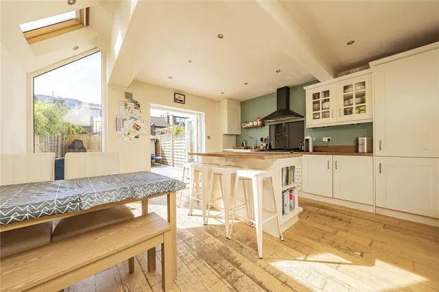 Percy Road, Old Isleworth, TW7, photo 2