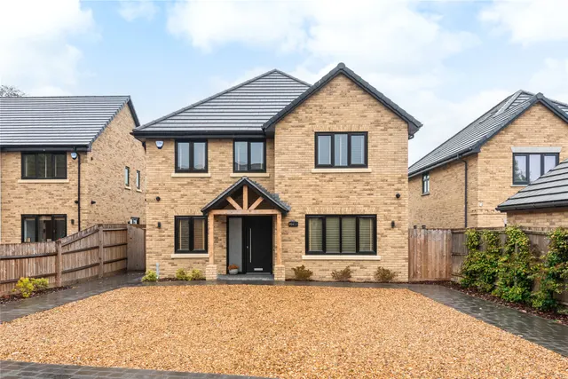 Shefford Road, Meppershall, SG17, photo 1