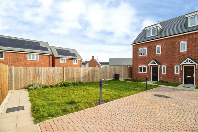 Photo 2 — Merestone Way, Exhall, Coventry, CV7
