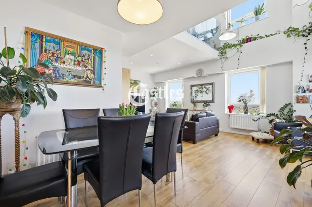 Cannon Road, London, N17, photo 3