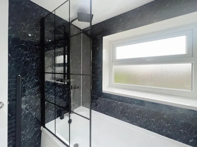 Wigan Road, Leigh, WN7, photo 3
