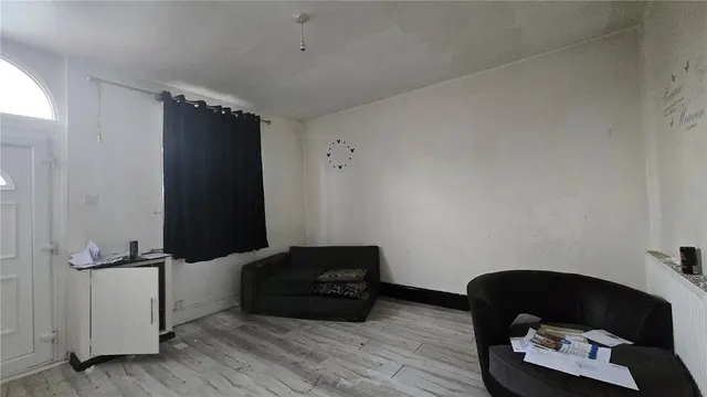 Photo 3 — Kings Road, Ashton-under-Lyne, Greater Manchester, OL6