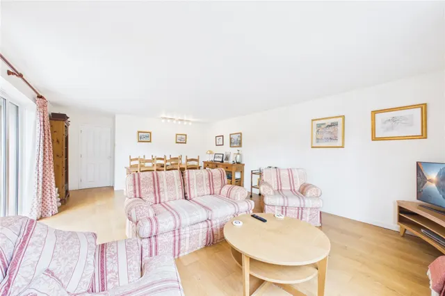 Bath Road, Woolhampton, RG7, photo 3