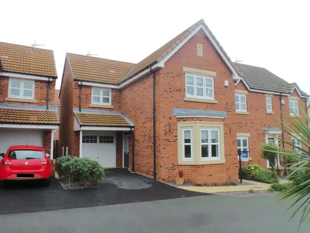 Plymouth Close, Gainsborough, DN21, photo 1