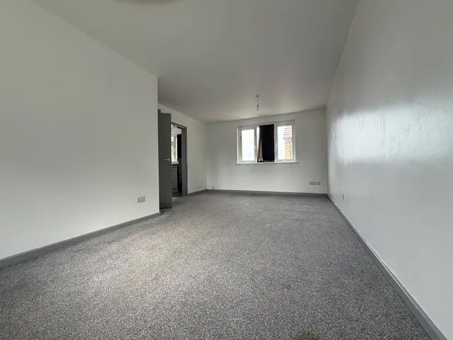 Cecil Avenue, Bradford, BD7, photo 2