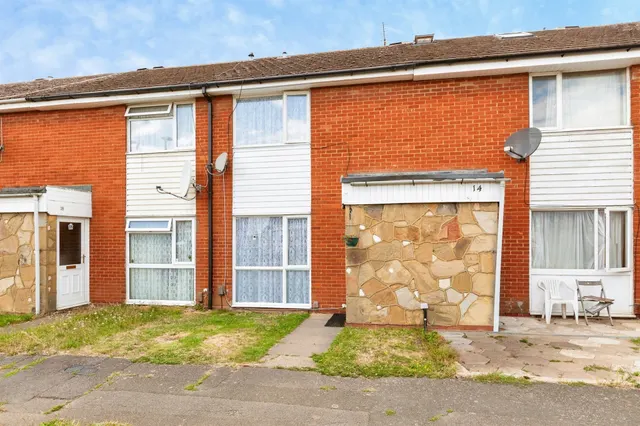 Trent Road, Slough, photo 1
