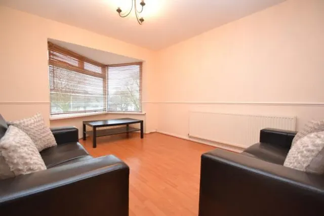 Scott Hall Road, Moortown, LS17, photo 3