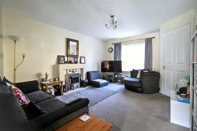 Mountbatten Drive, Sprowston, NR6, photo 2