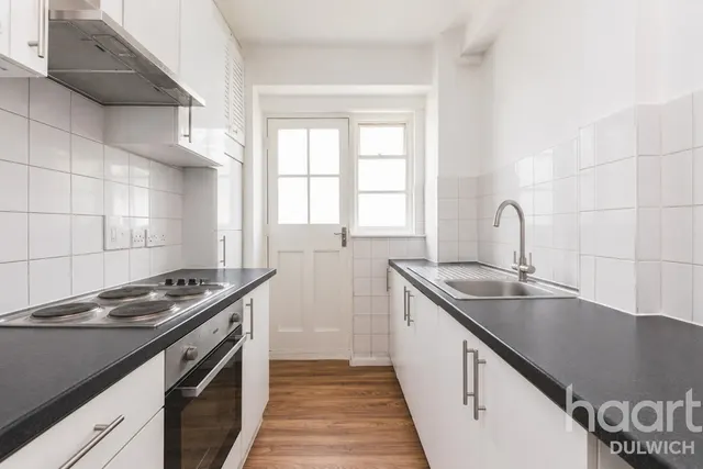Lordship Lane, London, SE22, photo 1