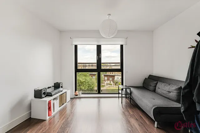 Harry Zeital Way, London, E5, photo 1