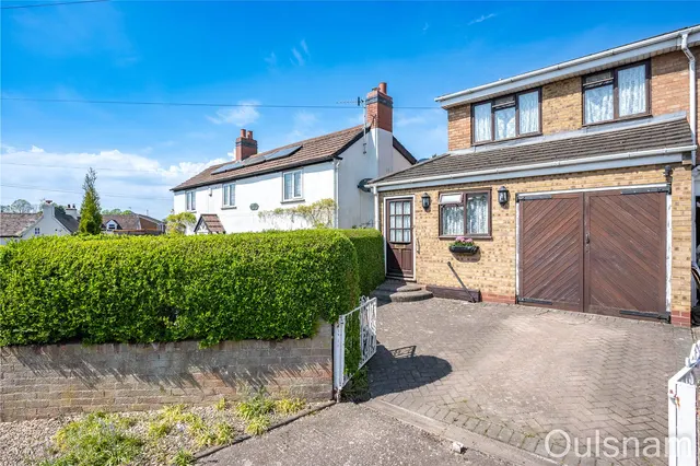 Gibb Lane, Catshill, Bromsgrove, Worcestershire, B61 0JP, photo 1