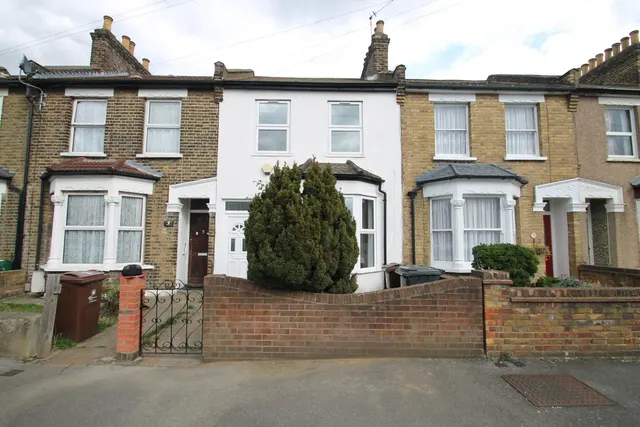 Eustace Road, Romford, photo 1